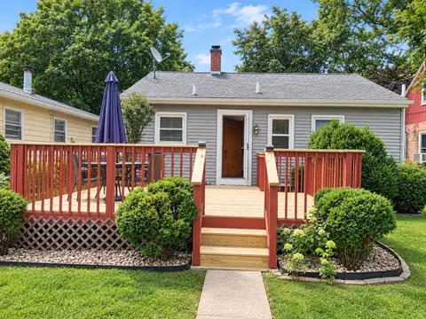 Exterior - 1629 34th St, Moline, IL 61265 photo 3 of 6