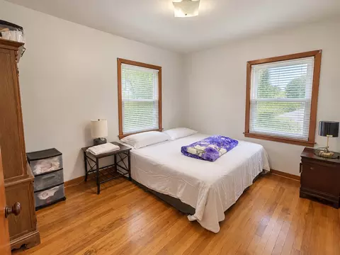 Bedroom - 1629 34th St, Moline, IL 61265 photo 1 of 2