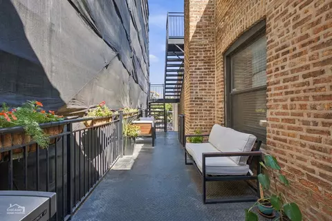 Exterior - Undisclosed, Chicago, IL 60657 photo 2 of 4
