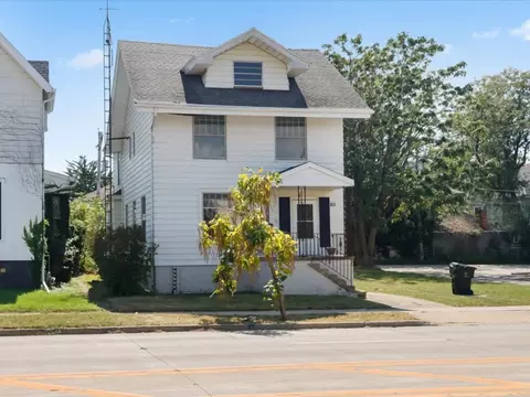 Other - 811 E Washington St, Bloomington, IL 61701 photo 2 of 4
