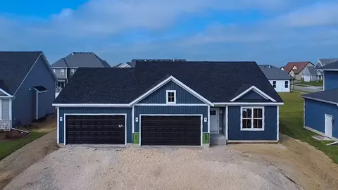 930 Dawns End, Hampshire, IL 60140