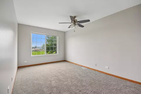 Bedroom - 3193 Ketch Ct, Aurora, IL 60503 photo 2 of 5