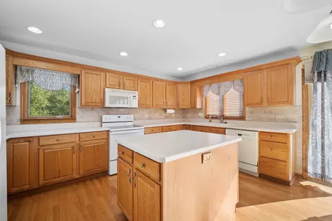 Kitchen - Undisclosed, Elgin, IL 60123 photo 2 of 2