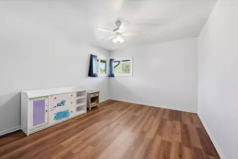 Bedroom - 4602 Magnolia Dr, Rolling Meadows, IL 60008 photo 4 of 4