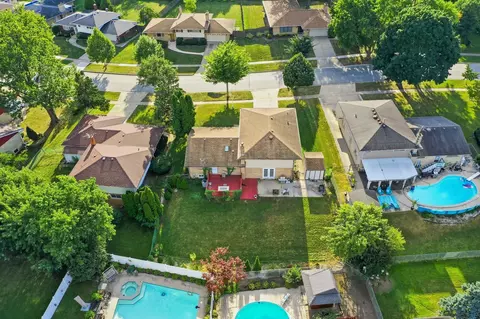 View/Area - 4602 Magnolia Dr, Rolling Meadows, IL 60008 photo 1 of 5