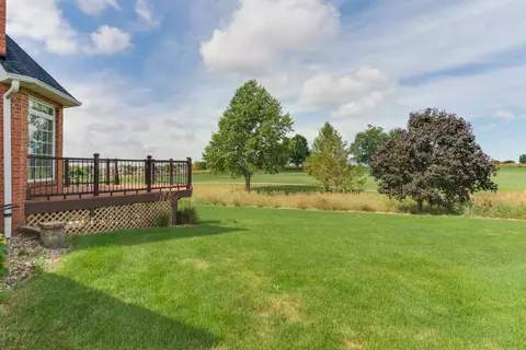 Exterior - 2807 Lone Oak Rd, Bloomington, IL 61705 photo 8 of 11
