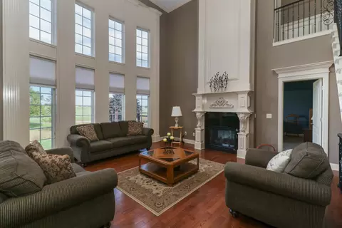 Living - 2807 Lone Oak Rd, Bloomington, IL 61705 photo 1 of 7