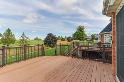 Exterior - 2807 Lone Oak Rd, Bloomington, IL 61705 photo 5 of 11