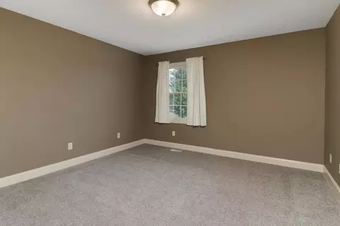 Bedroom - 2807 Lone Oak Rd, Bloomington, IL 61705 photo 5 of 9
