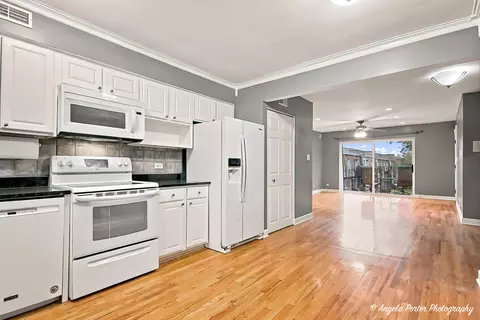 Kitchen - Undisclosed, Des Plaines, IL 60016 photo 3 of 3