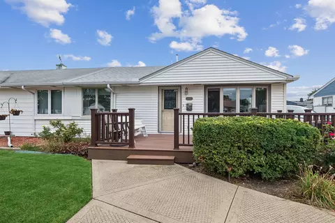 8827 S Kolmar Ave, Hometown, IL 60456