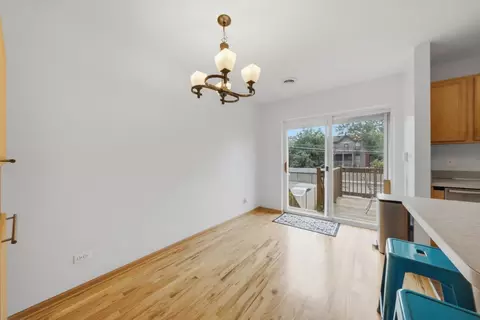 Dining - 631 E Bowen Ave, Chicago, IL 60653 photo 1 of 1