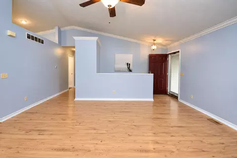 Living - 3 Nicole Ct, Bloomington, IL 61701 photo 2 of 8