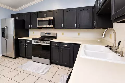 Kitchen - 3 Nicole Ct, Bloomington, IL 61701 photo 5 of 6