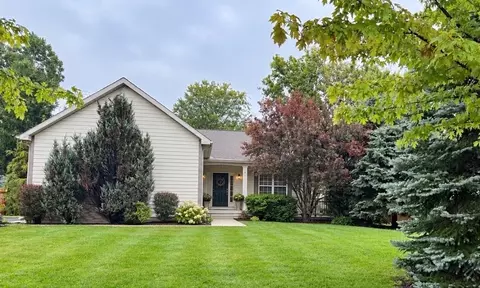 3748 Creekside Ct, Winthrop Harbor, IL 60096