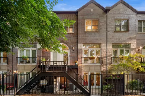 1051 W Lill Ave, Chicago, IL 60614