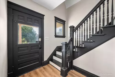 Entry Way - 468 Locust St, Elgin, IL 60123 photo 1 of 6