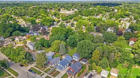 View/Area - 468 Locust St, Elgin, IL 60123 photo 7 of 7