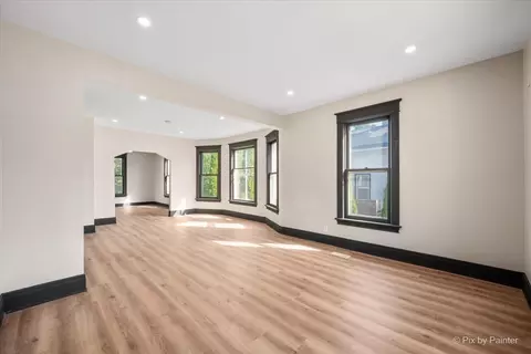 Living - 468 Locust St, Elgin, IL 60123 photo 1 of 5