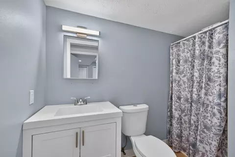 Bath - 7488 Gnarl Tree Ct, Cherry Valley, IL 61016 photo 2 of 2