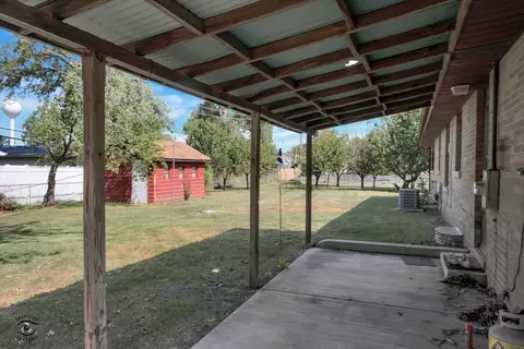 Exterior - 33 Jan Ave, Kankakee, IL 60901 photo 1 of 5