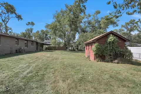 Exterior - 33 Jan Ave, Kankakee, IL 60901 photo 3 of 5