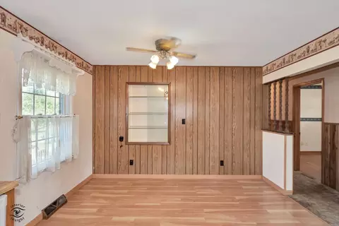 Living - 33 Jan Ave, Kankakee, IL 60901 photo 5 of 5