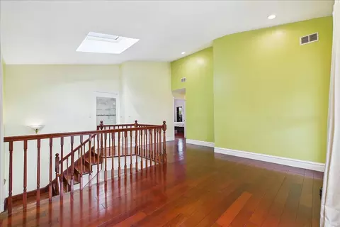 Entry Way - 3604 Meadow Ln, Glenview, IL 60025 photo 3 of 3