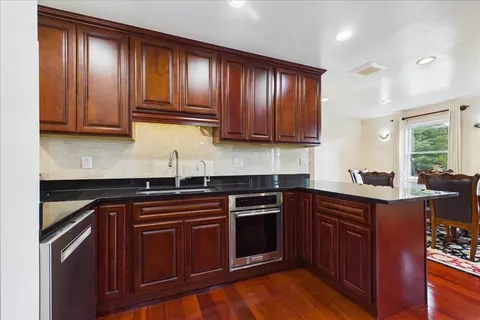 Kitchen - 3604 Meadow Ln, Glenview, IL 60025 photo 3 of 6