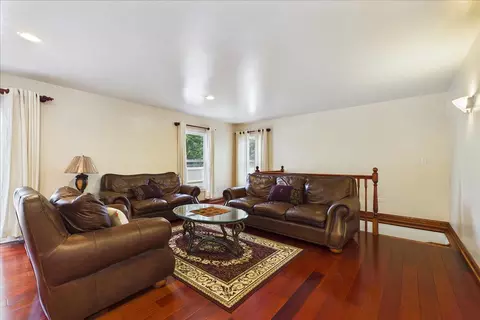 Living - 3604 Meadow Ln, Glenview, IL 60025 photo 2 of 3