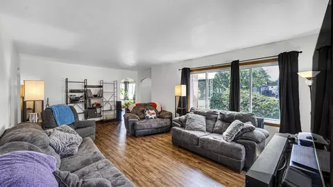 Living - 2740 Ridge Rd, Lansing, IL 60438 photo 1 of 1
