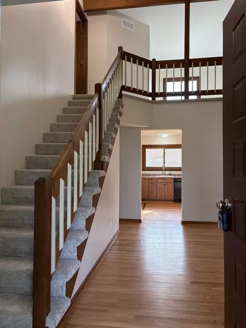 Entry Way - Undisclosed, Mchenry, IL 60050 photo 3 of 5