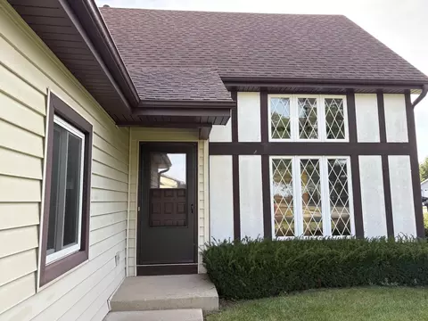 Exterior - Undisclosed, Mchenry, IL 60050 photo 4 of 9