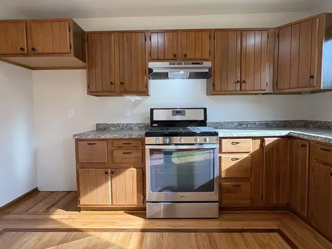 Kitchen - Undisclosed, Mchenry, IL 60050 photo 4 of 5