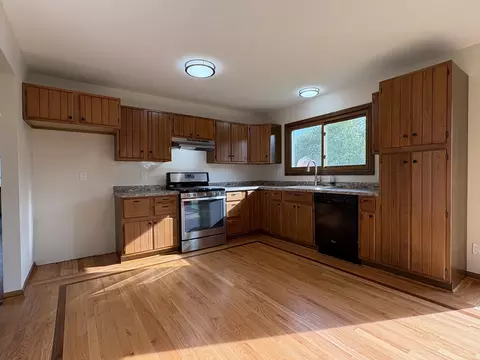 Kitchen - Undisclosed, Mchenry, IL 60050 photo 2 of 5