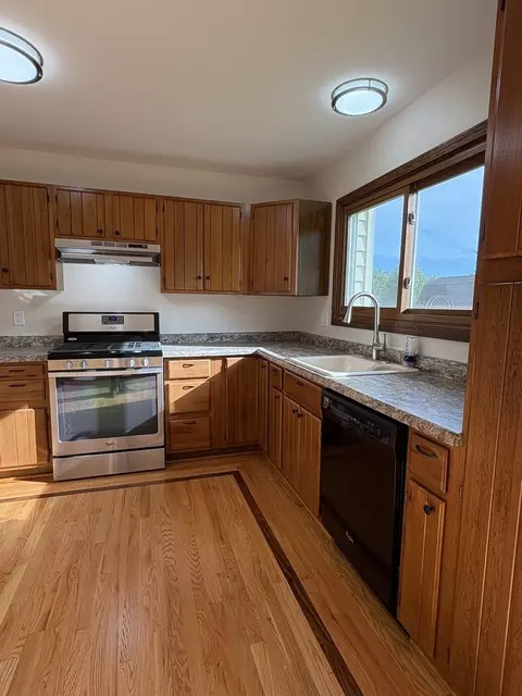Kitchen - Undisclosed, Mchenry, IL 60050 photo 3 of 5