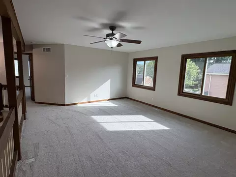 Living - Undisclosed, Mchenry, IL 60050 photo 7 of 8