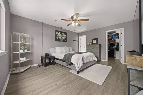 Bedroom - 328 Frontage Rd #1B, Willowbrook, IL 60527 photo 2 of 4