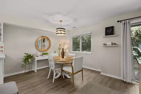 Dining - 328 Frontage Rd #1B, Willowbrook, IL 60527 photo 3 of 3