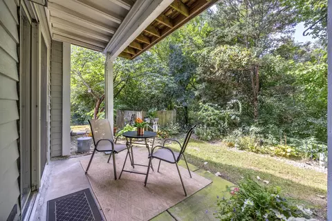 Exterior - 328 Frontage Rd #1B, Willowbrook, IL 60527 photo 3 of 4