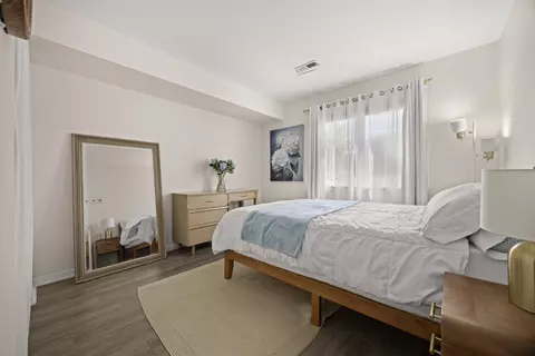 Bedroom - 328 Frontage Rd #1B, Willowbrook, IL 60527 photo 4 of 4