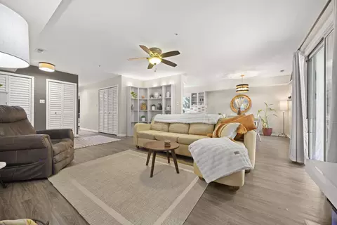 Living - 328 Frontage Rd #1B, Willowbrook, IL 60527 photo 1 of 2