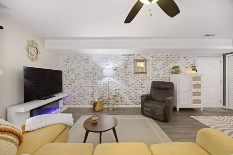 Living - 328 Frontage Rd #1B, Willowbrook, IL 60527 photo 2 of 2