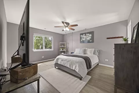 Bedroom - 328 Frontage Rd #1B, Willowbrook, IL 60527 photo 1 of 4