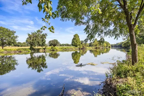 View/Area - 2303 Riverside Dr, Plainfield, IL 60586 photo 1 of 2