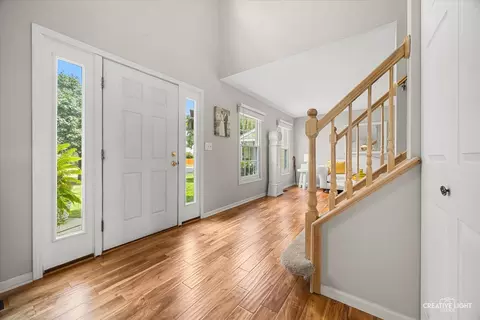 Entry Way - 2303 Riverside Dr, Plainfield, IL 60586 photo 2 of 5
