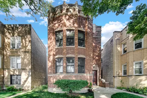 6730 N Rockwell St, Chicago, IL 60645