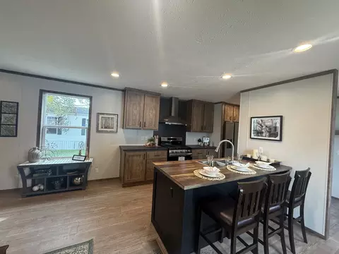 13 Hearthside Rd, Matteson, IL 60443 photo 2