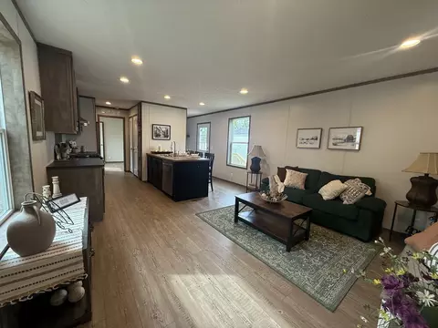 13 Hearthside Rd, Matteson, IL 60443 photo 3
