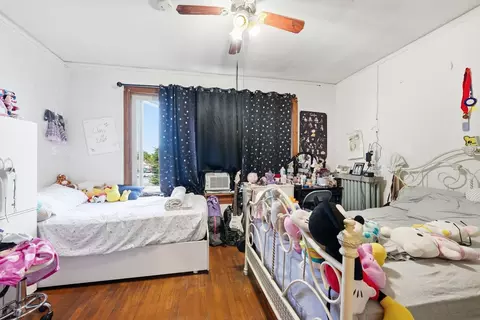 Bedroom - 6435 S Artesian Ave, Chicago, IL 60629 photo 2 of 4